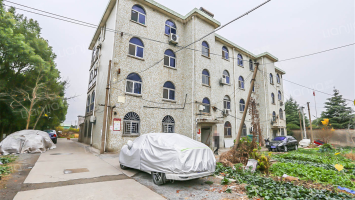 巴城米厂家属楼外景图