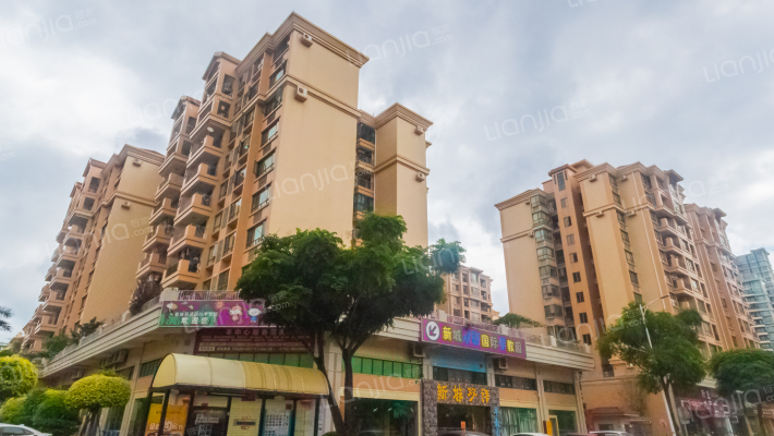 雅居乐都汇城外景图