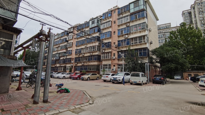 中铁六局宿舍外景图