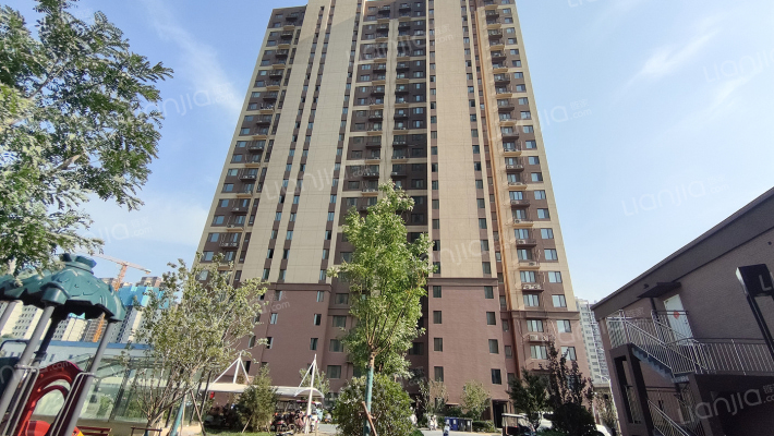 明湖盛景B区外景图