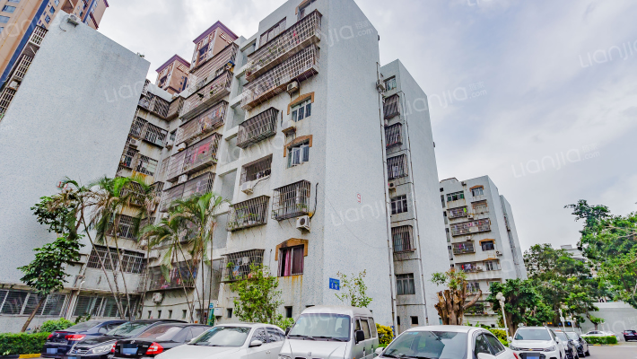 鸿运花园外景图