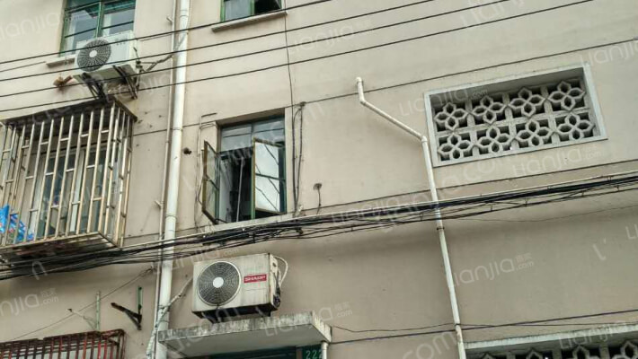 佳木斯路222号外景图