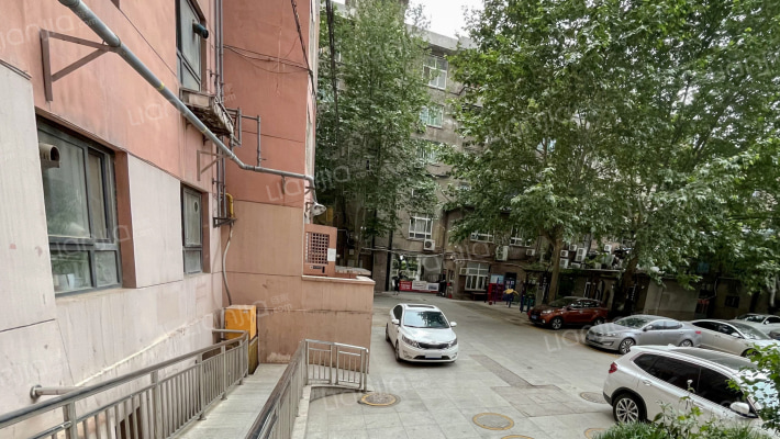 中煤科工西安院雁塔路住宅区外景图