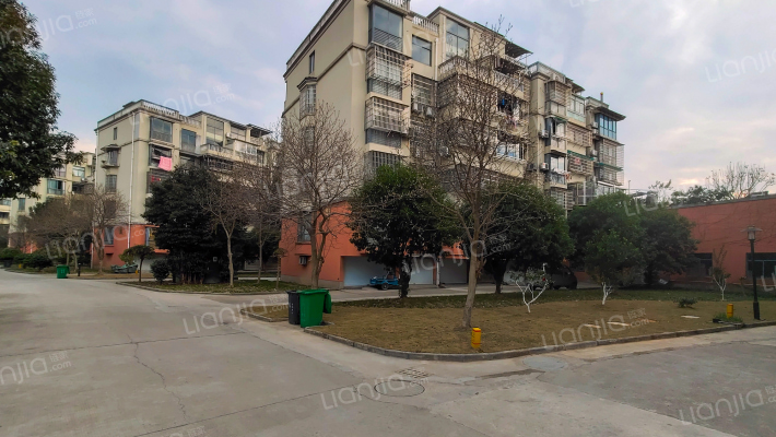 临江花苑外景图