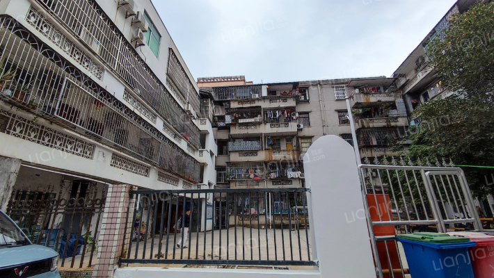 乳胶厂白龙北路宿舍外景图