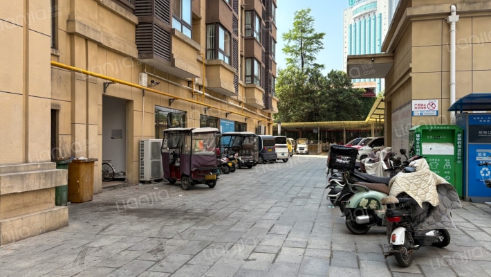 西园学府外景图