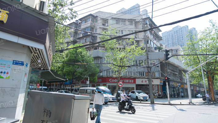 威宝轻纺城外景图