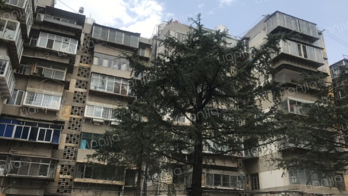 省测绘局宿舍外景图