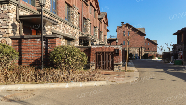 融湖景苑外景图