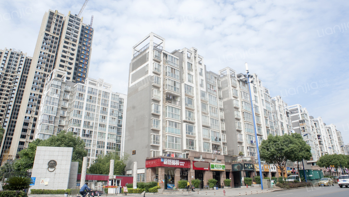 天鸿天府外景图