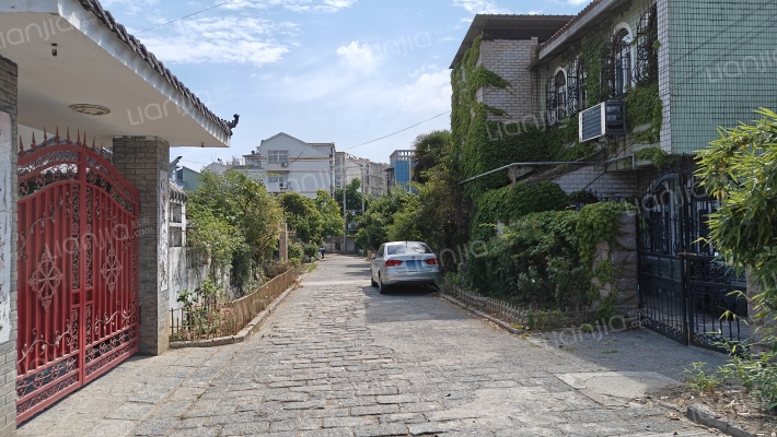 龙潭别墅外景图