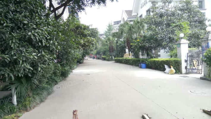 中鹏花园A区外景图