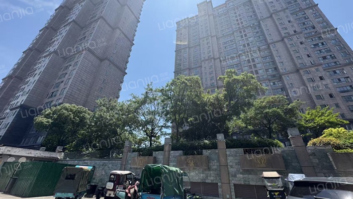中盈国际广场外景图