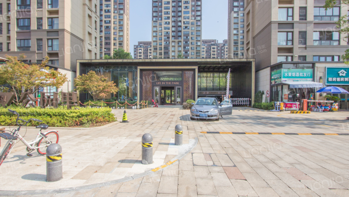 万科公园里外景图