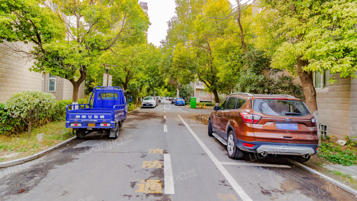 愉翠雅园外景图