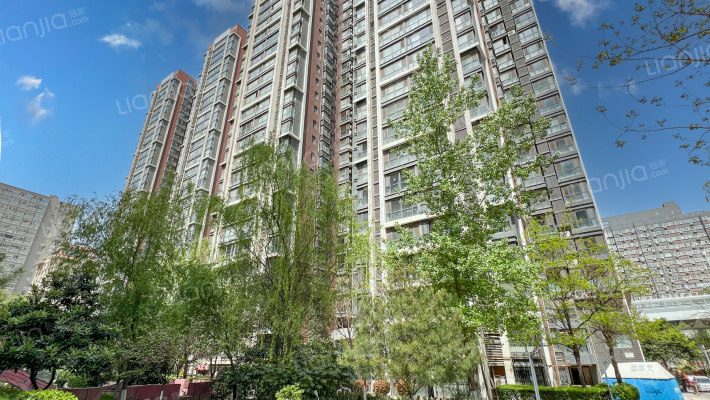 龙城四季外景图