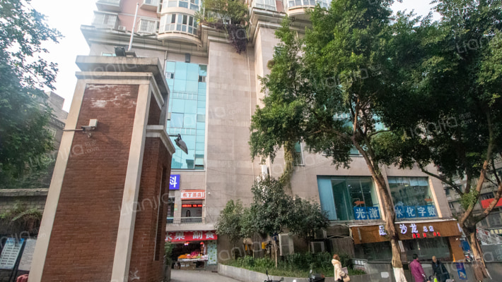 宏信大厦外景图