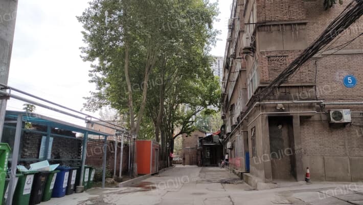 铁一局材料厂家属院外景图