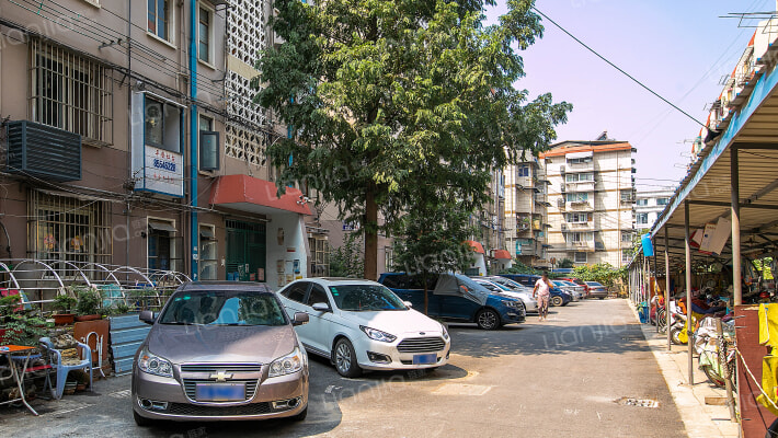 凤凰西街116号外景图