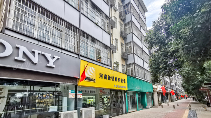 西里路33号院外景图