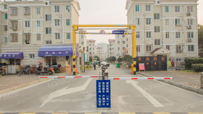 荷韵新村西区外景图