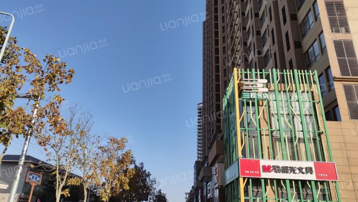 华岭中央公园公寓外景图