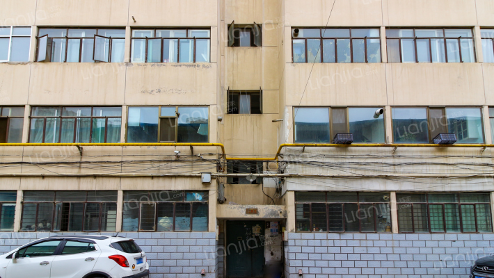 兰州医药有限公司家属院外景图