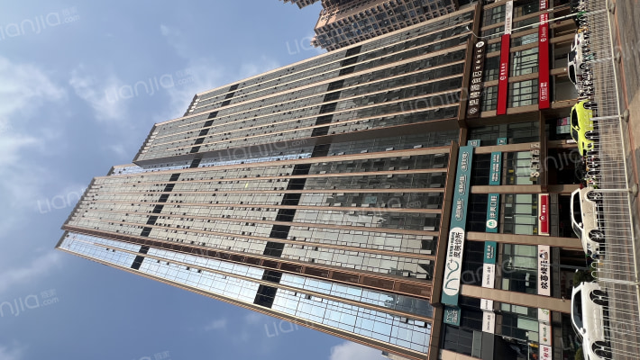 中一鲲出外景图