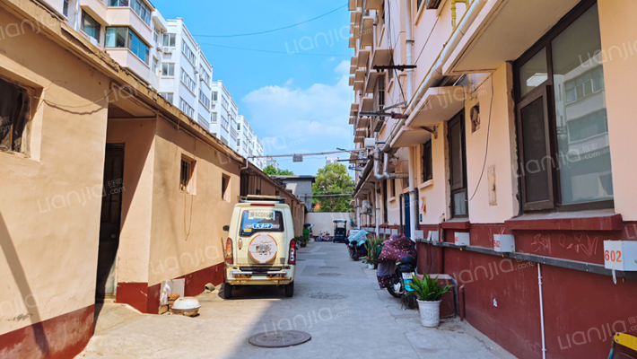 东都小区外景图