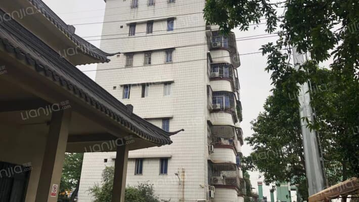 盐步水闸宿舍外景图