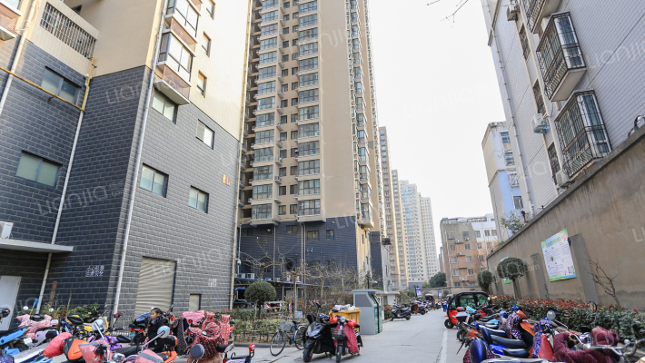 中原名邸北院外景图