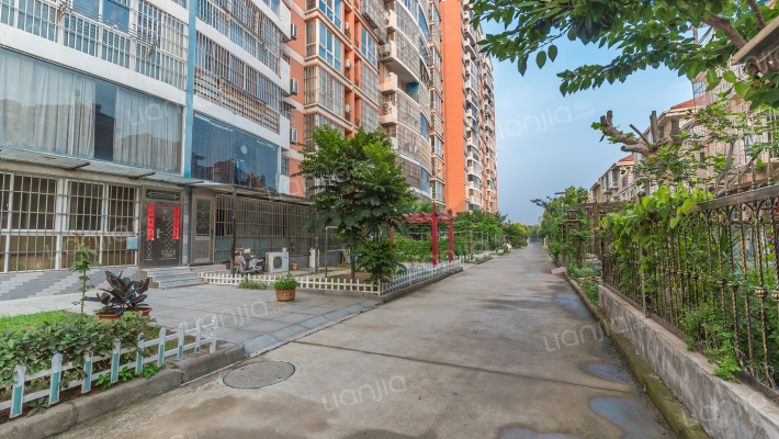 水景嘉苑外景图