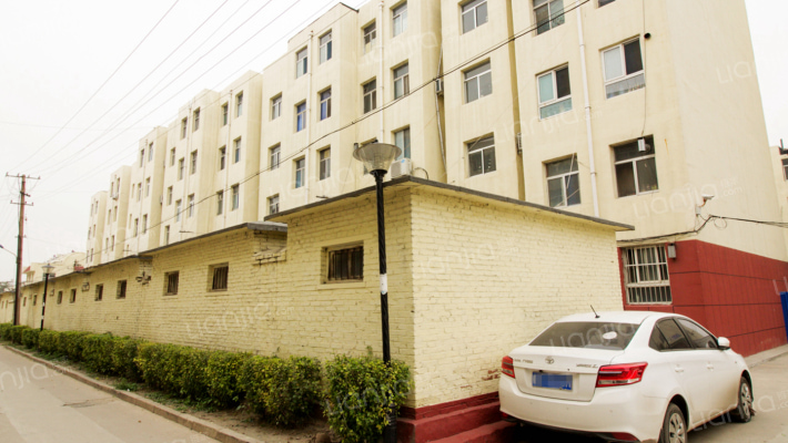 镜湖小区外景图