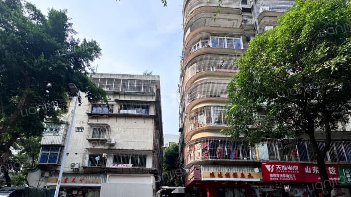 党校宿舍外景图