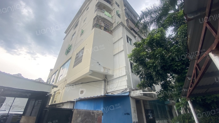 标新广场外景图