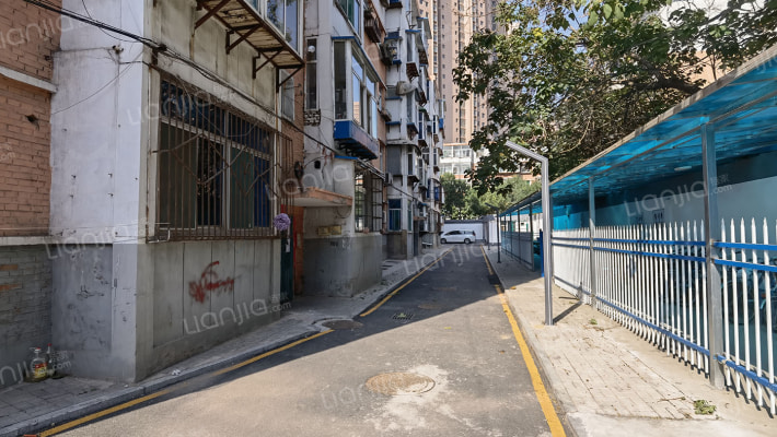 第二锅炉厂宿舍外景图