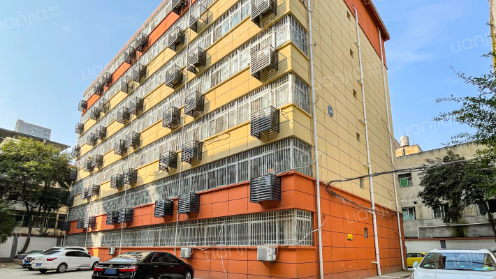 区财政局家属院外景图