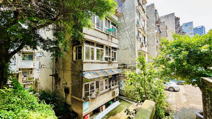 天燃气家属楼外景图