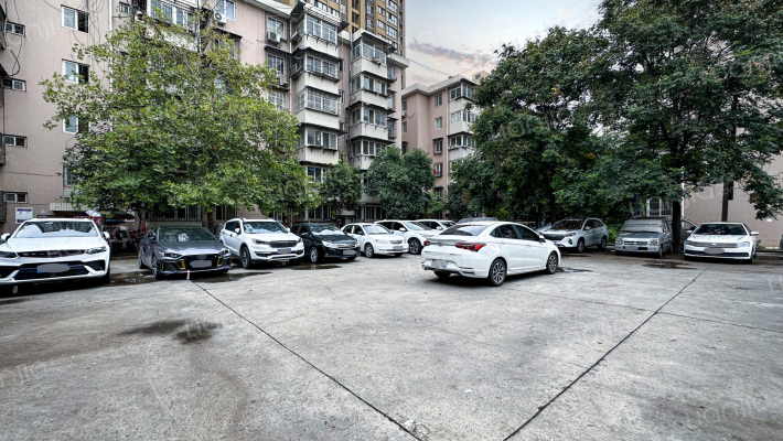 郝家村花园小区外景图