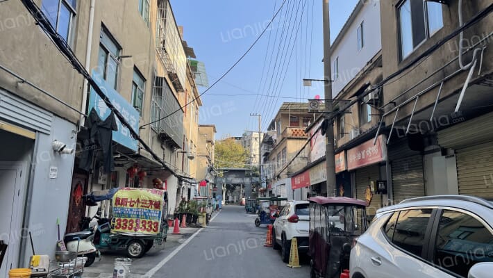 二里井安居路外景图