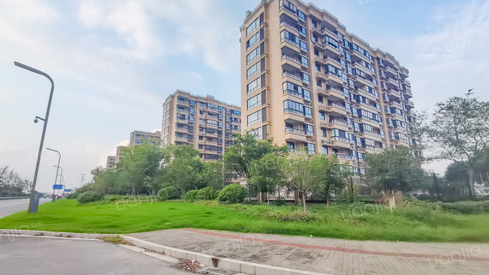 邻湖嘉园北区外景图