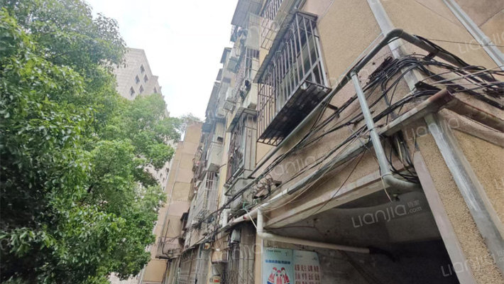 健康路93号外景图