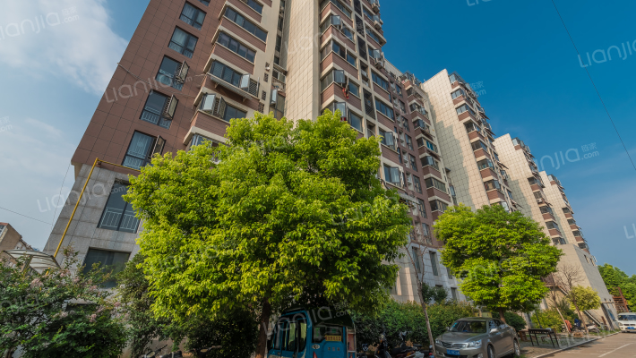 阳光豪庭外景图