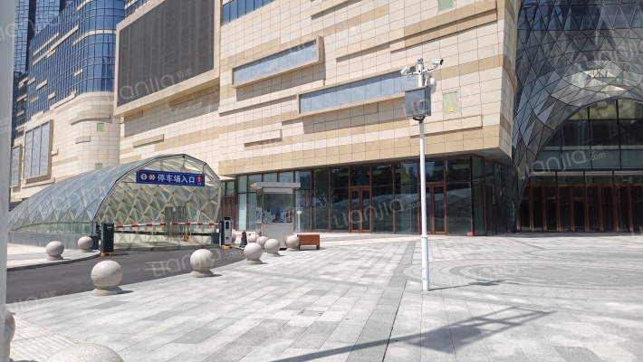 潍坊和平广场外景图