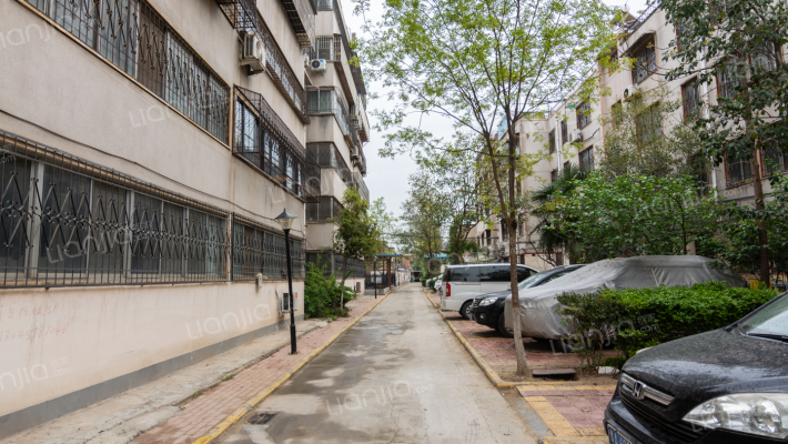 嘉苑小区外景图