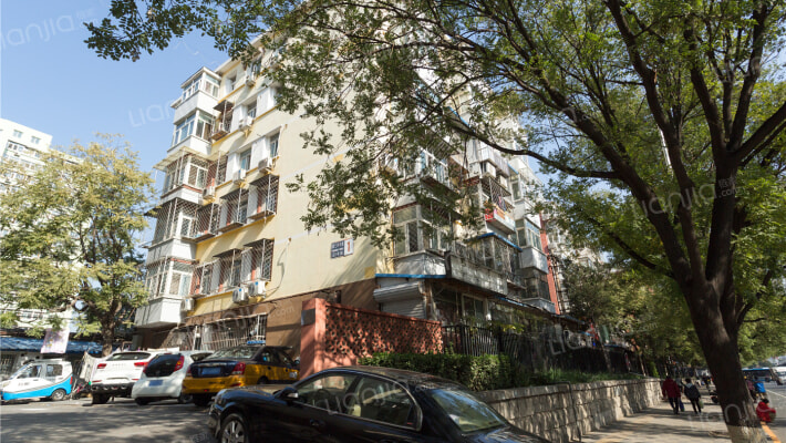 南三环中路61号院外景图