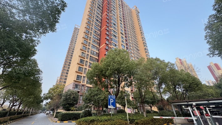 路劲主场二三期外景图