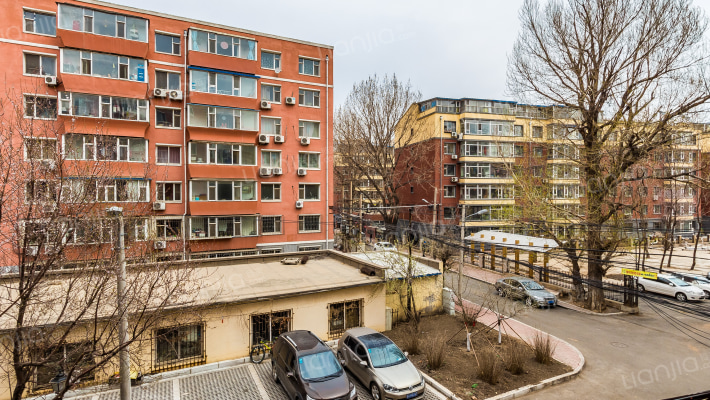 政府小区外景图