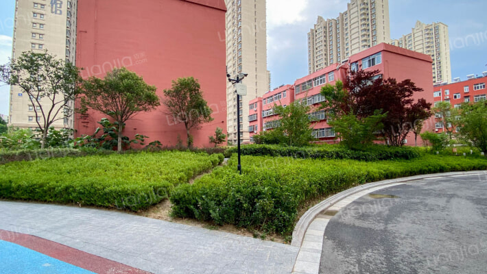 蓄电池小区外景图