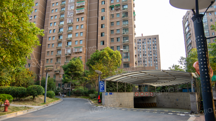 汇融公寓外景图